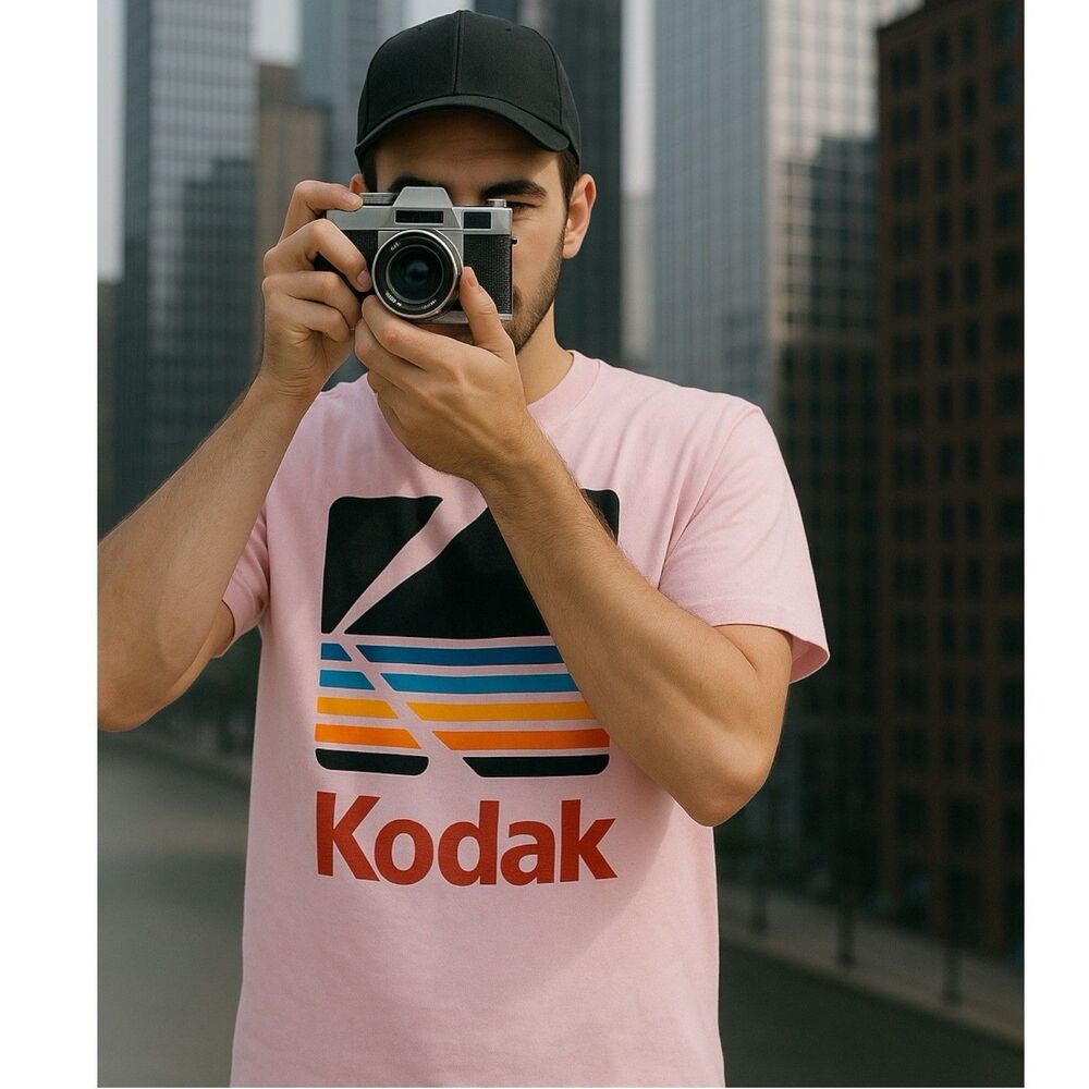 Kodak T-Shirt Mens M Pink Graphic Photographer Artsy Retro Camera Colorful Y2K